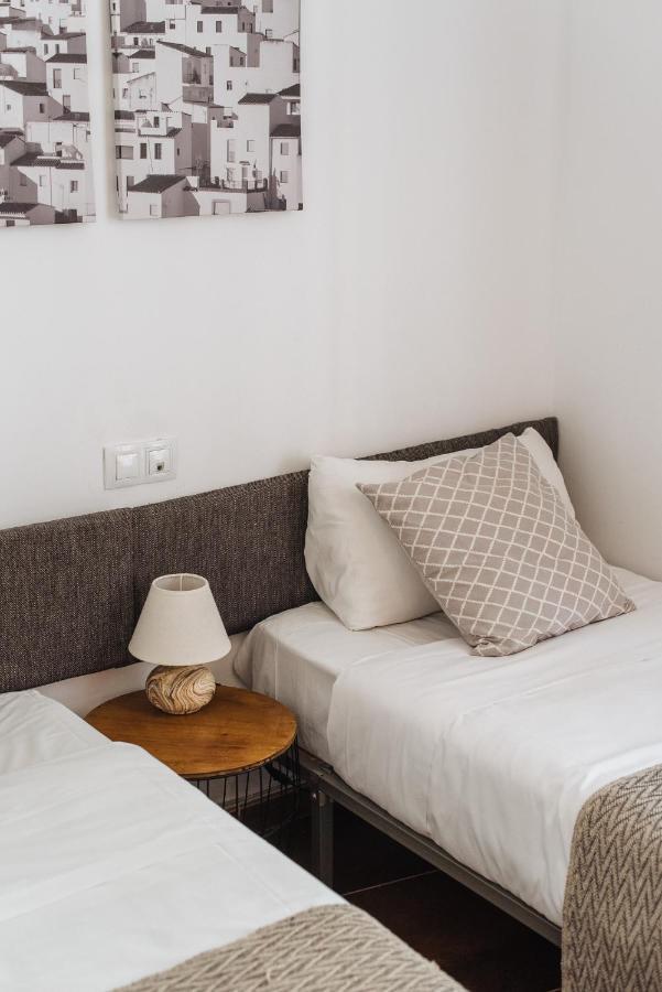 Homeyseville- Bright Apartment At Santa Cruz 6 Pax, Parking Optional Εξωτερικό φωτογραφία