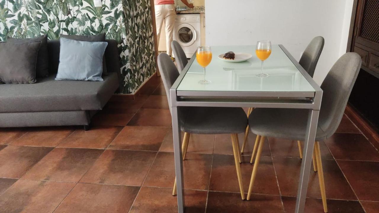 Homeyseville- Bright Apartment At Santa Cruz 6 Pax, Parking Optional Εξωτερικό φωτογραφία