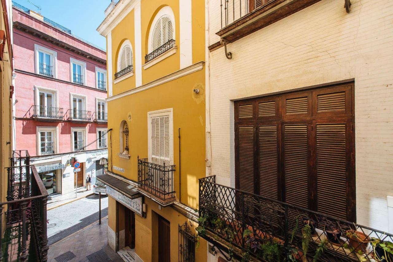 Homeyseville- Bright Apartment At Santa Cruz 6 Pax, Parking Optional Εξωτερικό φωτογραφία