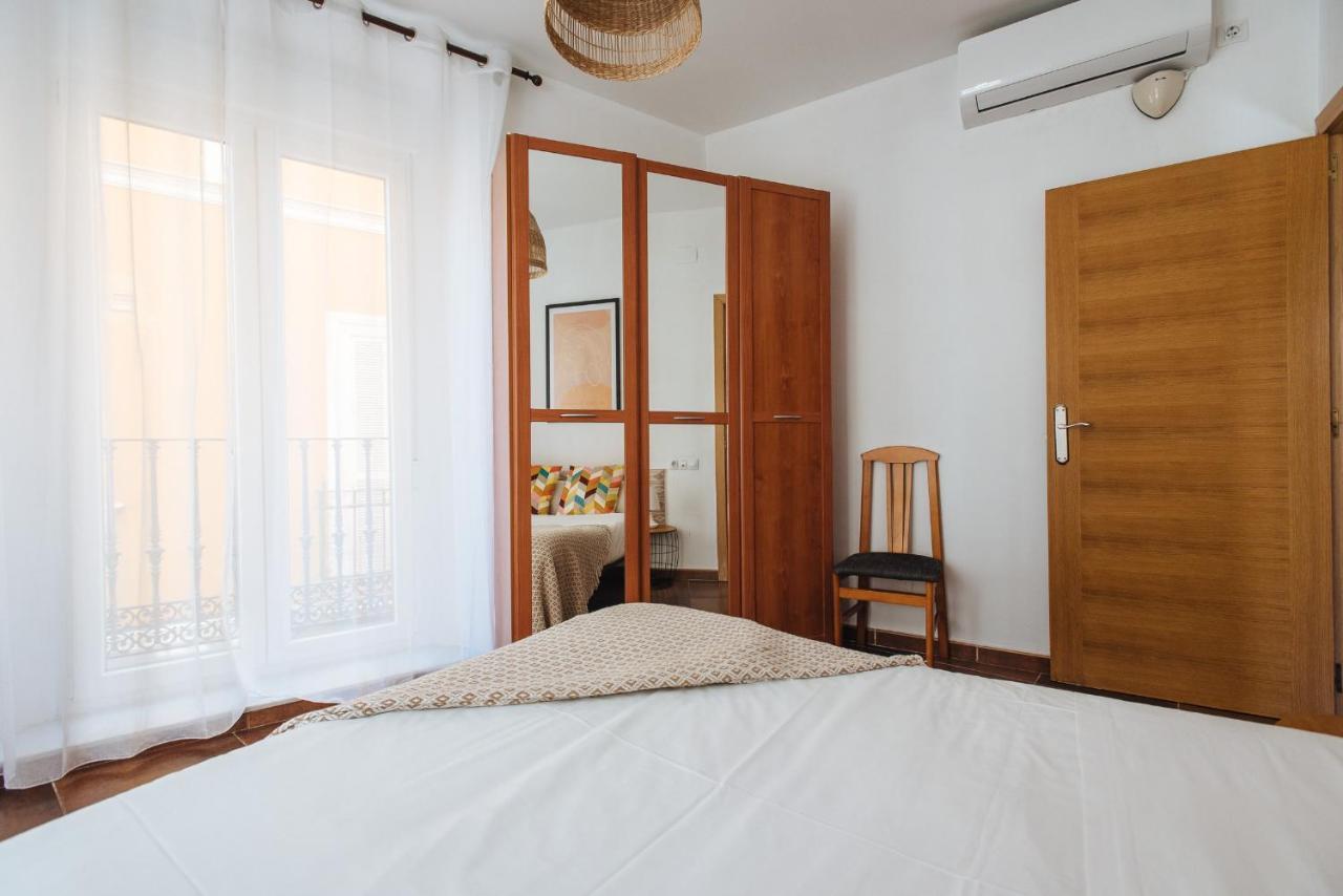 Homeyseville- Bright Apartment At Santa Cruz 6 Pax, Parking Optional Εξωτερικό φωτογραφία