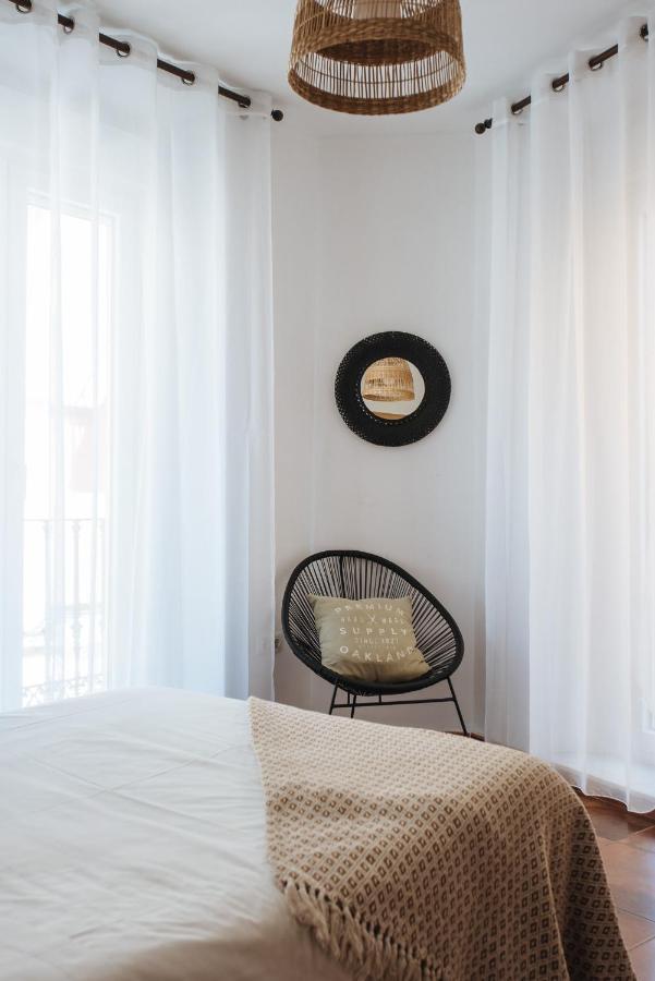 Homeyseville- Bright Apartment At Santa Cruz 6 Pax, Parking Optional Εξωτερικό φωτογραφία