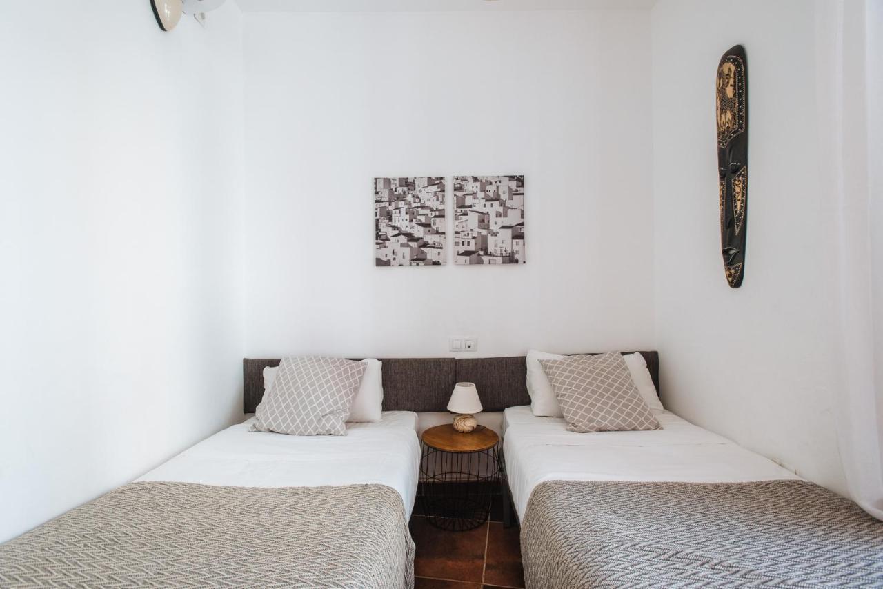 Homeyseville- Bright Apartment At Santa Cruz 6 Pax, Parking Optional Εξωτερικό φωτογραφία